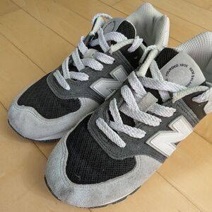 New Balance Black and White Athletic Shoes